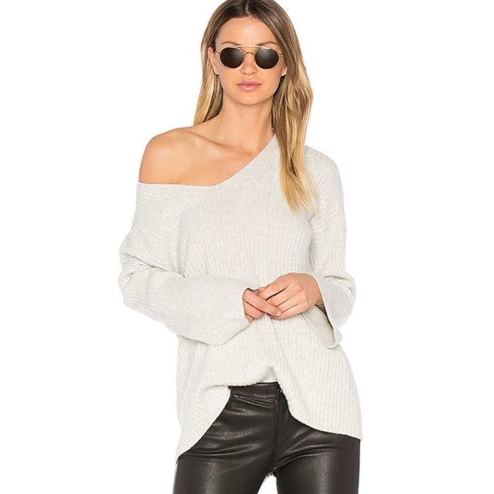Rag & Bone Super Soft 100% Cashmere V-Neck SWEATER XS, like new